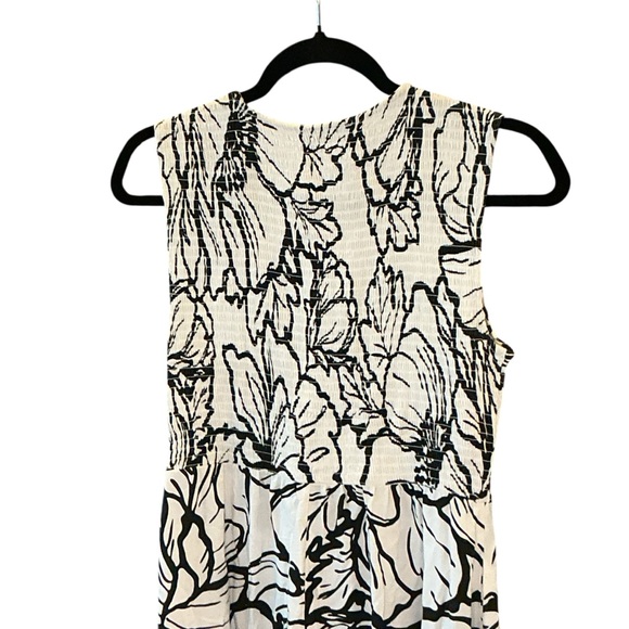 Calvin Klein Textured Floral Midi Dress That Feels Soft and Looks Fancy Sz 2 - Picture 4 of 8